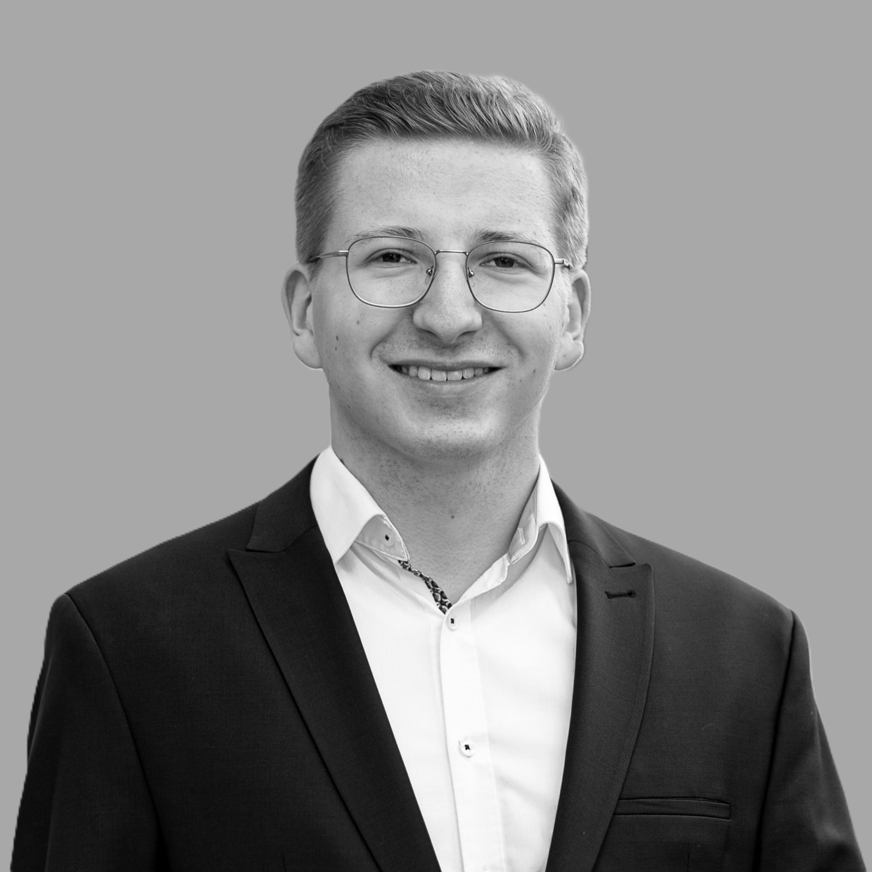 Fritsch_Felix_Jonathan – bw – background grey